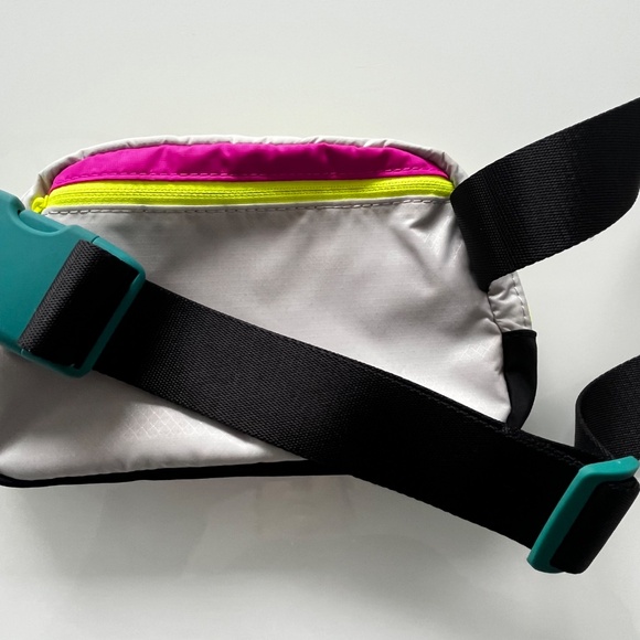 Lululemon Belt Bag - Picture 7 of 7